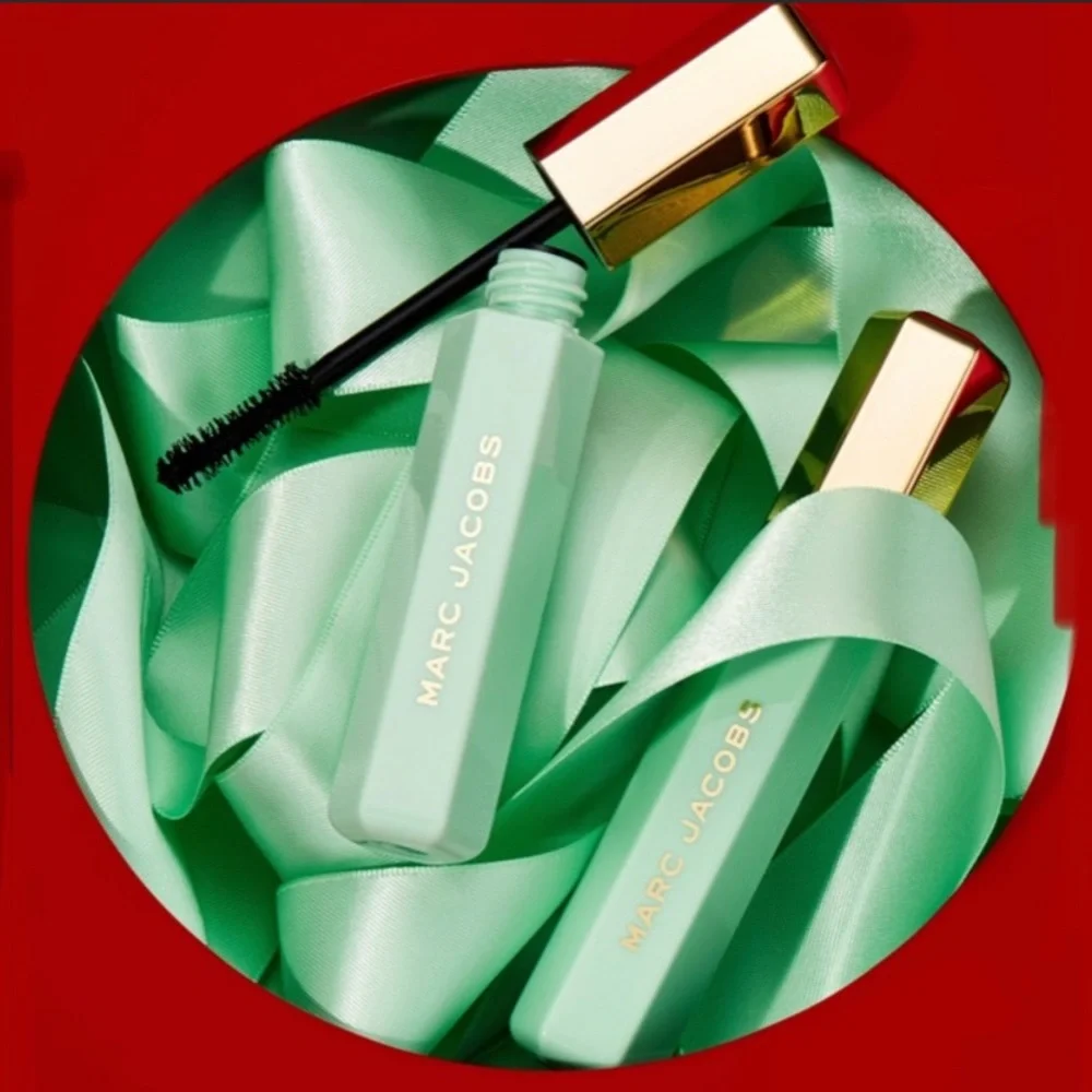 Marc Jacobs Velvet Noir Major Volume Mascara